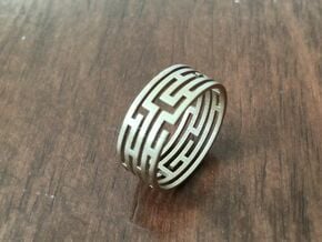 Labyrinth bracelet in Natural Bronze