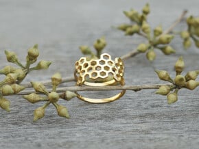 Honeycomb Ring in 18k Gold Plated Brass: Medium
