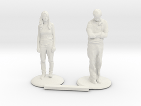 O Scale People Standing 2 in White Natural Versatile Plastic