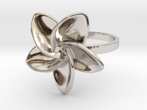 Frangipani Plumeria Ring - 18 mm in Rhodium Plated Brass