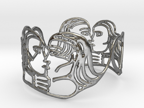 love kiss ring in Polished Silver