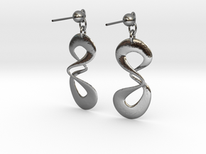 earring in Polished Silver