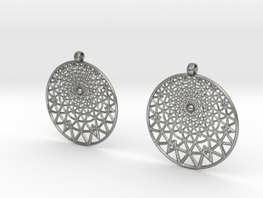 Grid Reluctant Earrings in Natural Silver