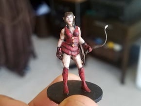 Elf Female Ranged Assassin in Tan Fine Detail Plastic