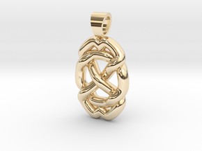 Celtic knot circle in 14K Yellow Gold