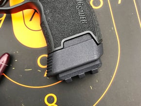 Full Grip Base Pad w/Rail for SIG P365 in Black PA12