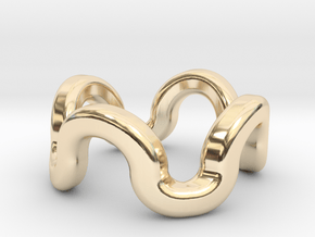 Lily Ring in 14k Gold Plated Brass: 9 / 59