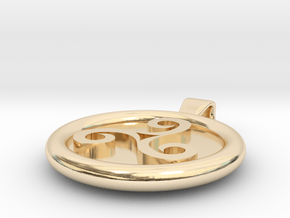 Triskell Round Pendant in 14k Gold Plated Brass