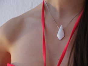 FLOATRON Pendant. Smooth Shaped for Perfect Comfor in White Natural Versatile Plastic