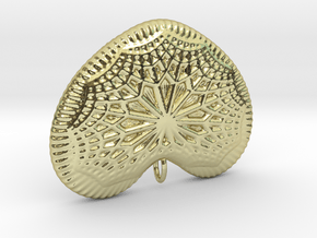 Heart Mesh Pendant in 18k Gold Plated Brass