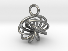 7-Knot Earring 10mm wide in Natural Silver