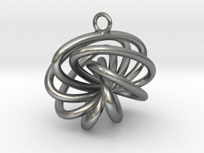 7-Knot Earring 20mm wide in Natural Silver
