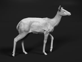 Nyala 1:25 Walking Female in White Natural Versatile Plastic