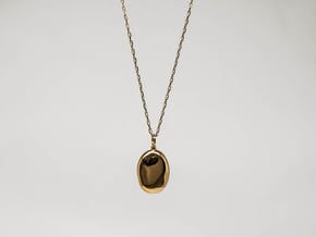 Oval Cleo Pendant in 18k Gold Plated Brass