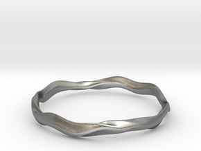 Ima Wave Bangle - Bracelet in Natural Silver: Large