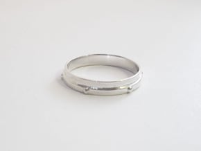 Awrbit Ring  in Polished Silver: 6 / 51.5