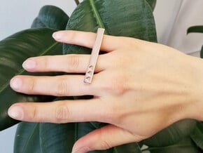 Size 7 Heart Debossed Two-Finger Ring in 14k Rose Gold Plated Brass