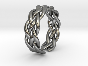 Celtic ring knot in Polished Silver