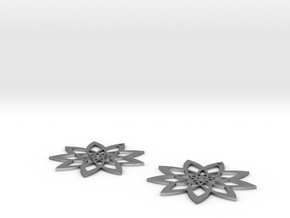 9-point Star Earring in Natural Silver