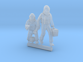 SPACE 2999 1/87 SIXTEEN12 ASTRONAUTS B in Smooth Fine Detail Plastic
