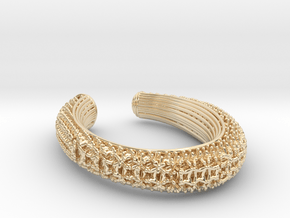 3D snowflake lattice bracelet in 14k Gold Plated Brass