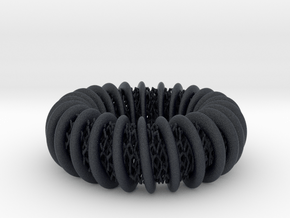 coiling torus around lattice structure ring in Black PA12: 7 / 54