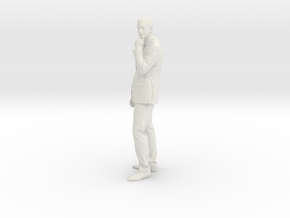 1/24 Business Man in Suit in White Natural Versatile Plastic