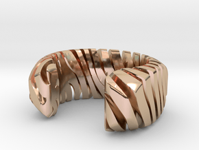 PILLOW CARVED TIGER CUFF MEDIUM in 14k Rose Gold