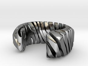 PILLOW CARVED TIGER CUFF MEDIUM in Polished Silver