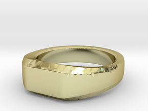 Luxury Ring in 18k Gold Plated Brass