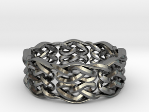 Celtic Knots & Hearts Ring Size 8 in Polished Silver: 8 / 56.75