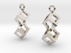 Linked cubes [earrings] in Platinum