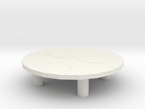 Miniature table in White Natural Versatile Plastic: Medium