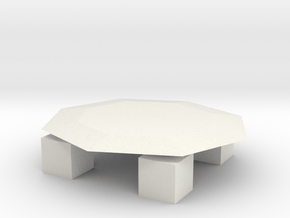 Triangle table in White Natural Versatile Plastic: Medium