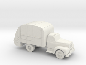 IH R190 Garbage Truck - 1:72scale in White Natural Versatile Plastic