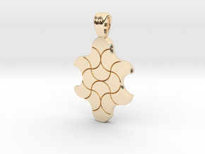 More leaves tiling [pendant] in 14k Gold Plated Brass