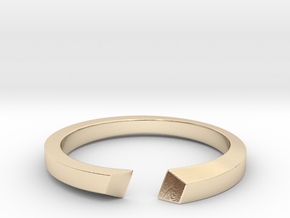 Contrary Ring in 14K Yellow Gold: 5 / 49