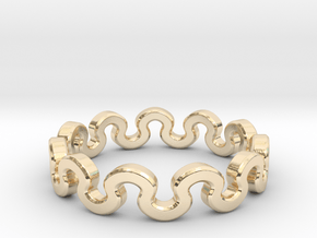Crown Ring _ D in 14K Yellow Gold: 5 / 49