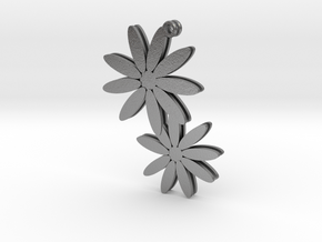 Daisy earrings - 1 pair in Natural Silver