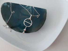 Balance Necklace with Detail in Polished Silver