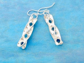 Peapod - Earrings in Cast Metals in Natural Silver