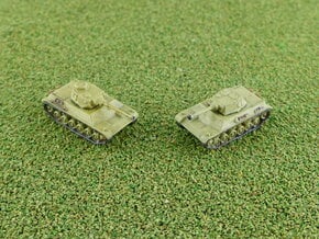 Panzer III/IV Einheitsfahrgestell 1/285 in Tan Fine Detail Plastic