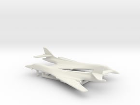 Rockwell B-1B Lancer (swept wings) in White Natural Versatile Plastic: 1:700