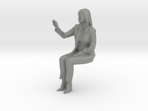 O Scale Sitting Woman in Gray PA12