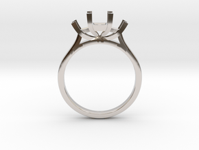Princess cut 3 x stone engagement ring in Platinum