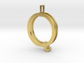 letter Q monogram pendant in Polished Brass