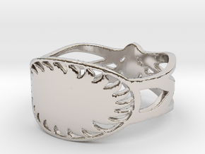 Floral Ring Design Ring Size 8 in Platinum