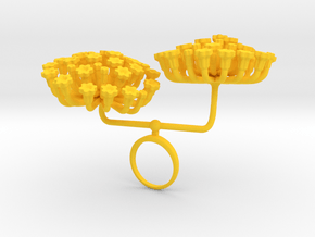Ring with two large flowers of the Fennel L in Yellow Processed Versatile Plastic: 7.25 / 54.625