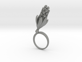 Ring with one large flower of the Hyacinth in Gray PA12: 8 / 56.75