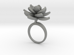 Ring with one large flower of the Lotus in Gray PA12: 6 / 51.5